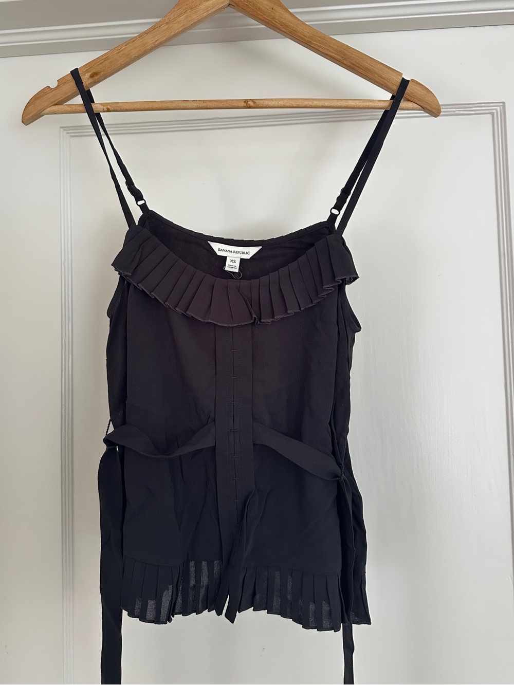 Banana Republic Georgette Ruffle Tank